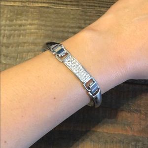 ⚡️Lia Sophia silver bangle